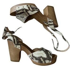 Express Snakeskin Patterned Block Heel Sandals Size 10